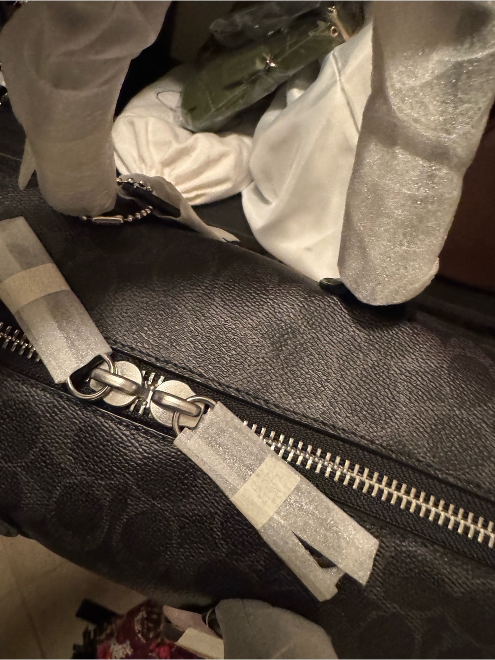 COACH Compass 35 Signature black print - Picture 7 of 7